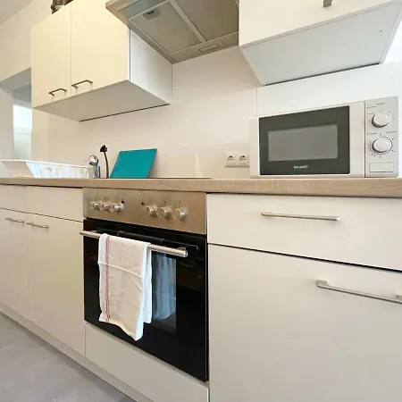 Chic & Modern Apartments In Eberswalde Exterior photo