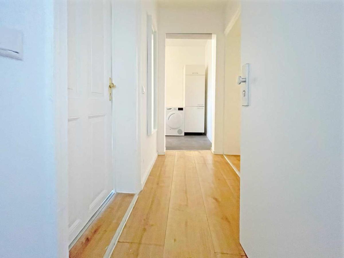 Apartment Chic & Modern In *