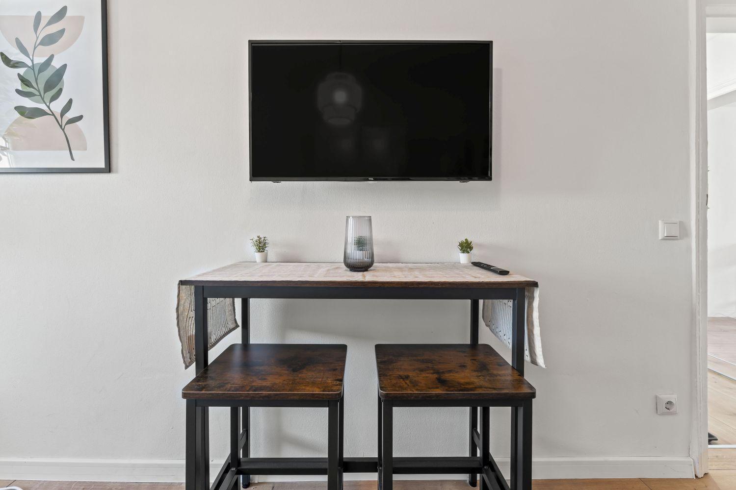 Chic & Modern In
